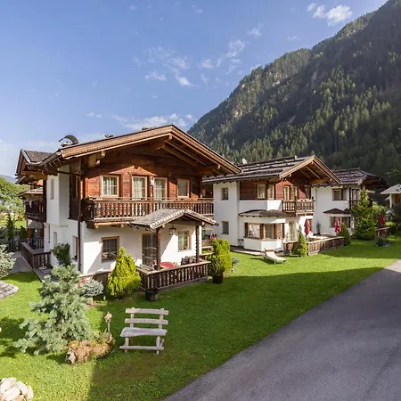 Chalet S'doerfl Mayrhofen